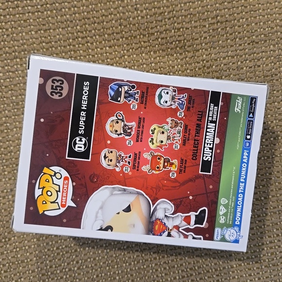 NEW Funko POP DC DIY Superman in Holiday Sweater Walmart EXCLUSIVE Christmas - Picture 3 of 3